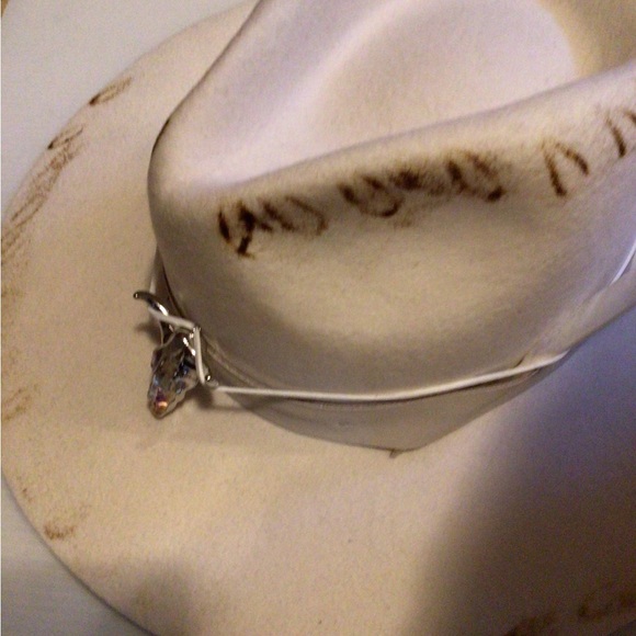 HOST PICK ! 💜🩷💜 Custom WyethXRuxpinsrags rancher - Picture 5 of 10